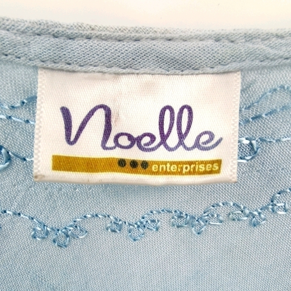 Noelle Women's One Size Blue Embroidered Tank Top - Picture 11 of 13